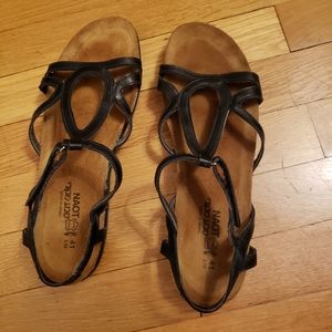 Womens Naot Sandals Sz. 41